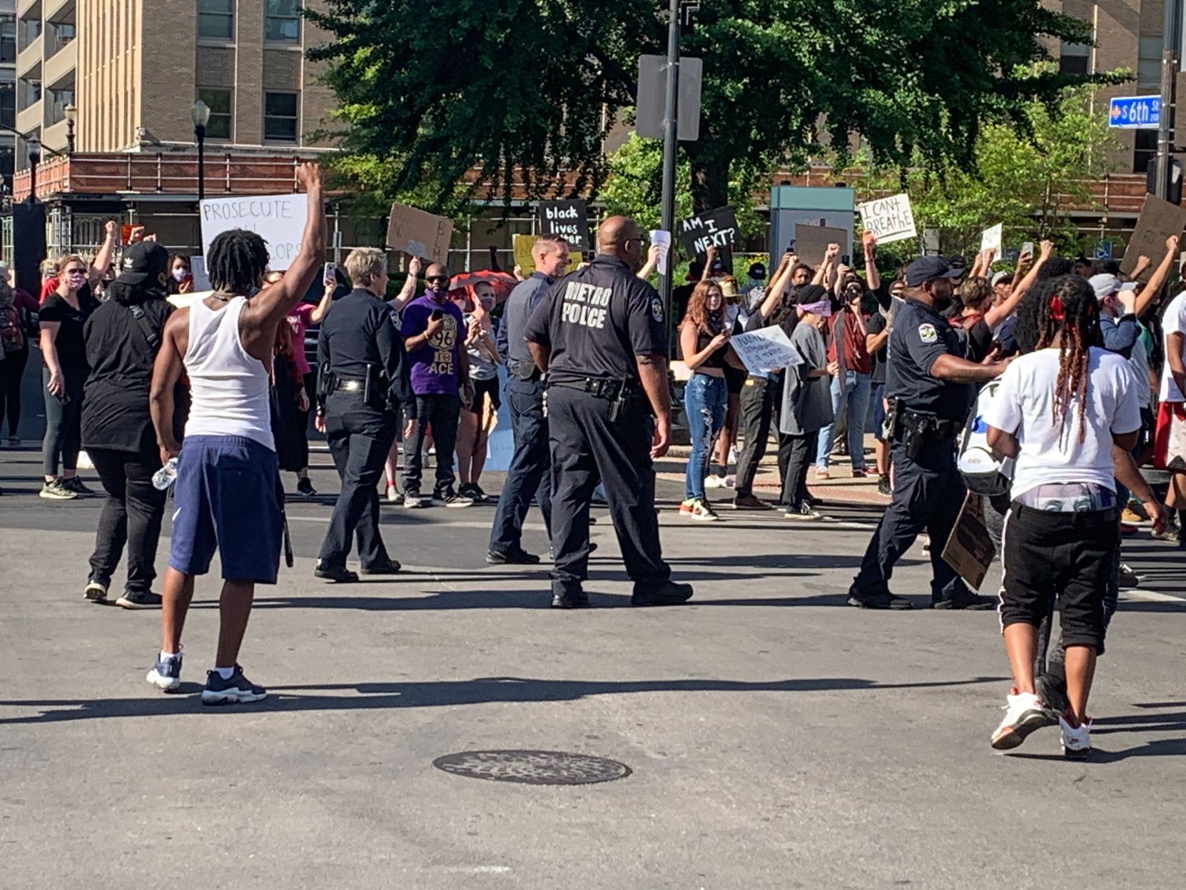 Protests at 6th and Jefferson 6-1-20.JPG